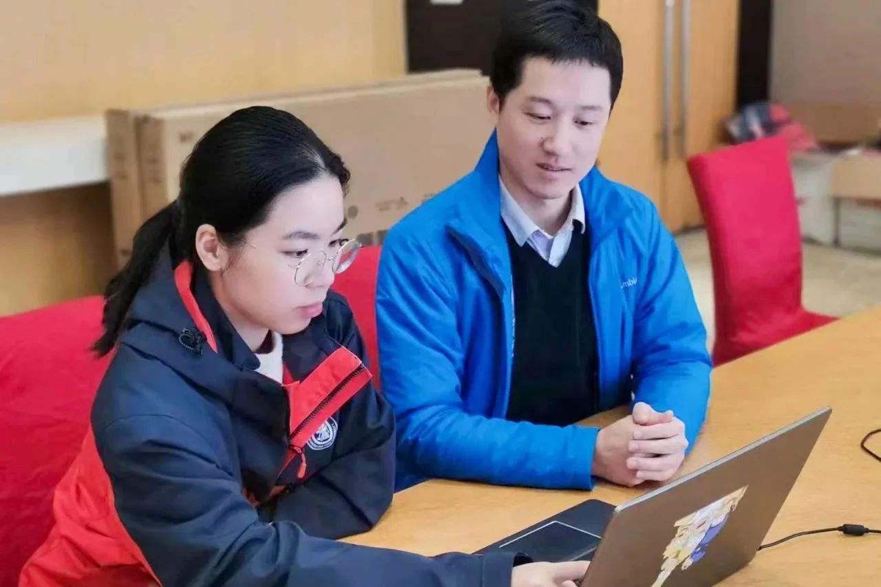 1754028615576460.jpg 4.jpg